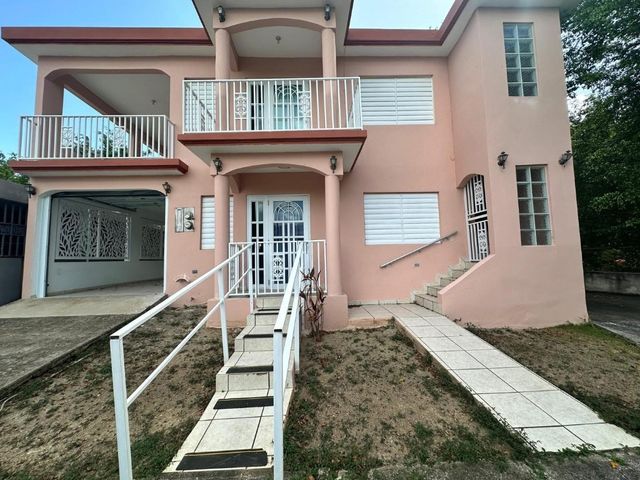 Urb Valles Del Tesoro, Gurabo, PR 00778