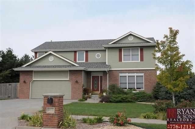 1672 Kingwood Dr, Manhattan, KS 66502