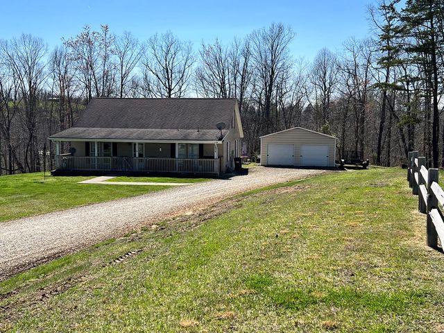 378 Victoria Heights Rd, Louisa, KY 41230
