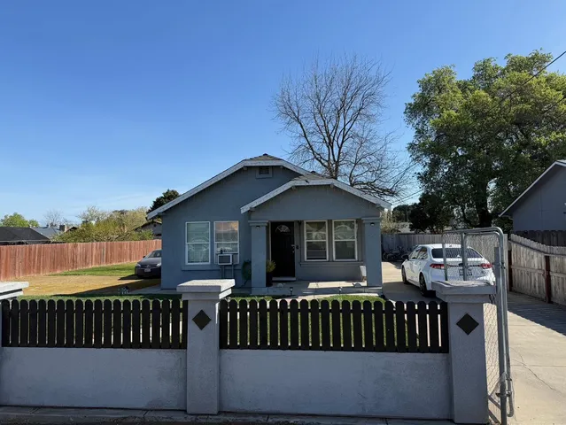 516 S  Carroll Ave, Stockton, CA 95215