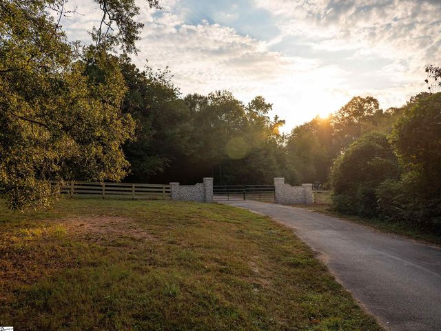 Nash Mill Rd, Fountain Inn, SC 29644