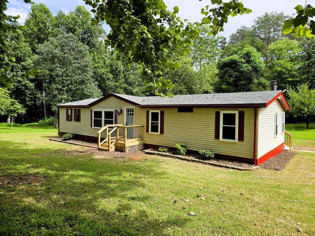 227 Chessie Ln, Buena Vista, VA 24416