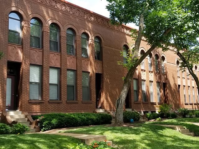 4343 Laclede Ave #G, Saint Louis, MO 63108