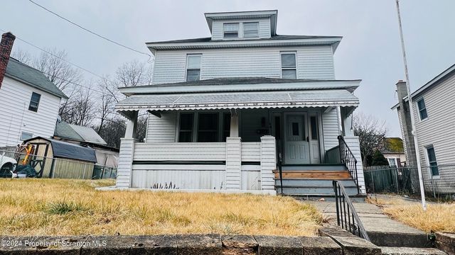 44 Upper Powderly St, Carbondale, PA 18407