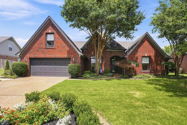 9668 Leeward Slopes Dr, Lakeland, TN 38002