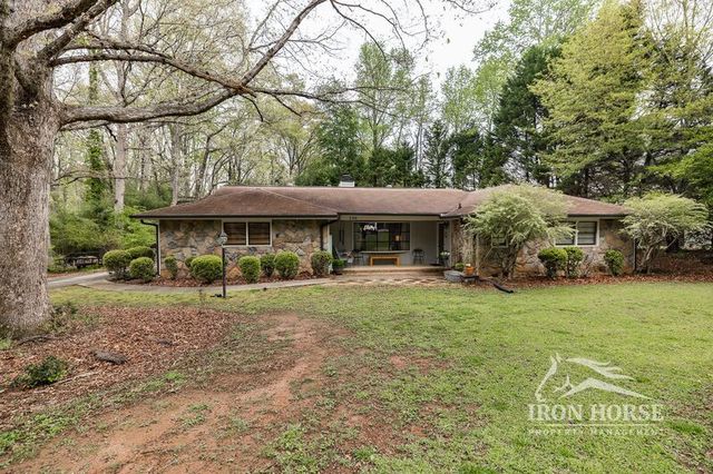 130 Austin Dr, Athens, GA 30606