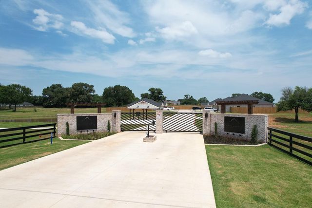 1701 County Road 4500 #A, Athens, TX 75752