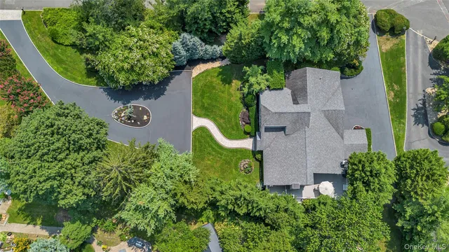 3 Porpoise Court, Northport, NY 11768