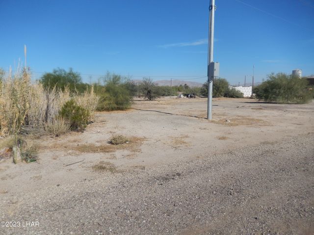 66673 Highway 60, Salome, AZ 85348