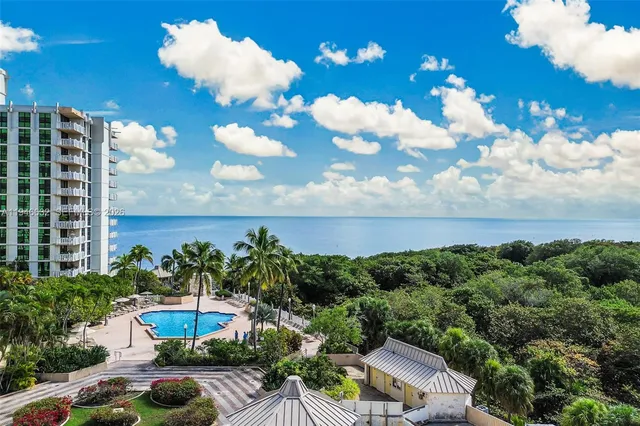 1121 Crandon Blvd #F802, Key Biscayne, FL 33149