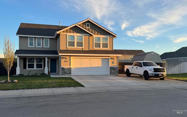695 SW Foley St, Mountain Home, ID 83647