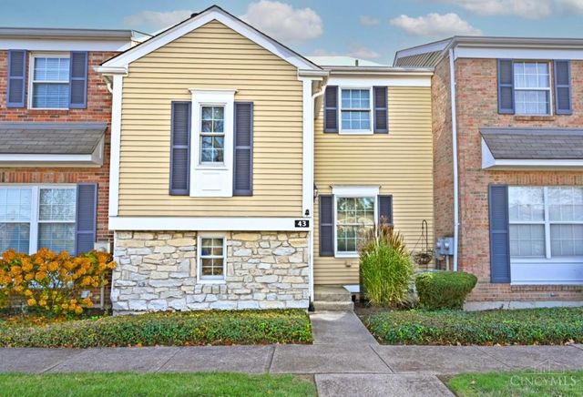 43 Applewood Dr, Fairfield, OH 45014