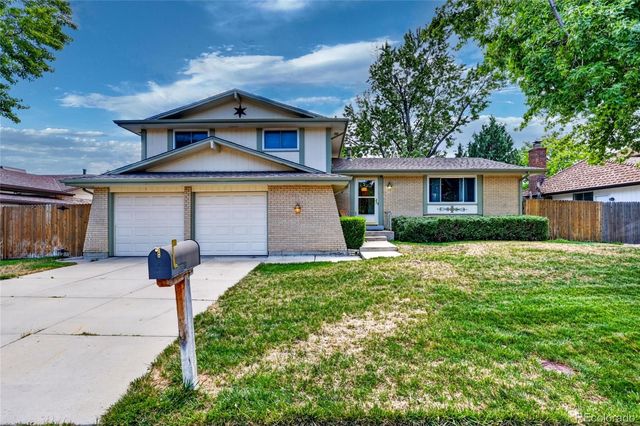 10126 W Iowa Avenue, Lakewood, CO 80232