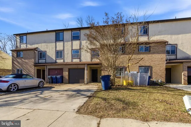6-6A Buttonwood Rd, Voorhees, NJ 08043