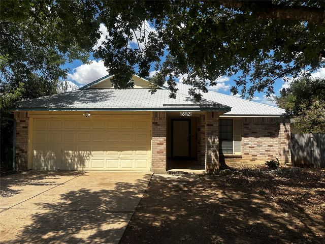 612 David Curry Dr, Round Rock, TX 78664