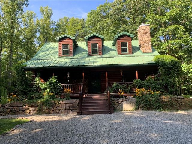 101 Cabin Rd, Normalville, PA 15469