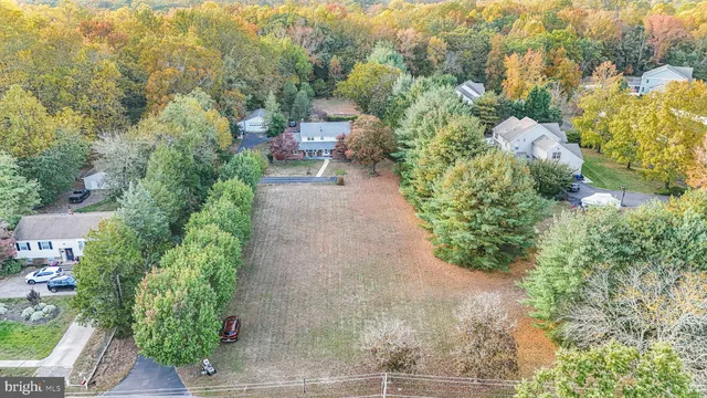 64 Mill St, Medford, NJ 08055