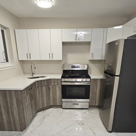 941 Willowbrook Rd #1, Staten Island, NY 10314