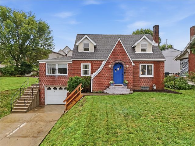 210 N  Haft St, Houston, PA 15342