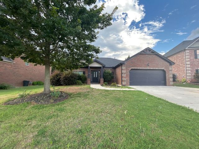 6268 Brookridge Dr, Flowery Branch, GA 30542