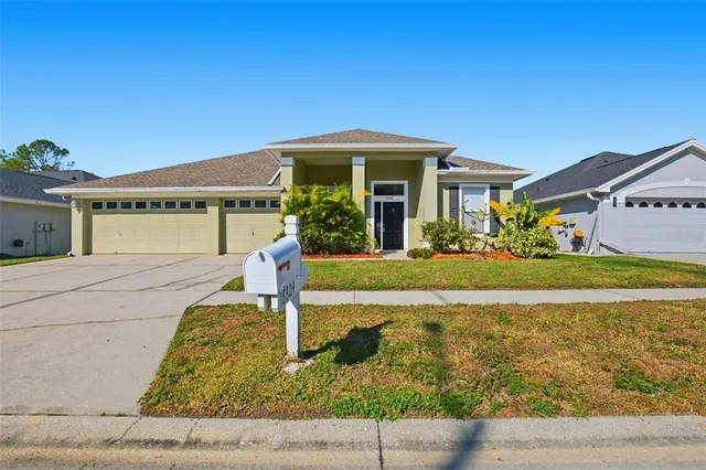 18804 Forest Glen Ct, Tampa, FL 33647