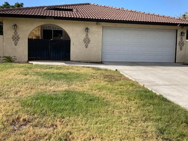 13320 Country Club Dr, Victorville, CA 92395
