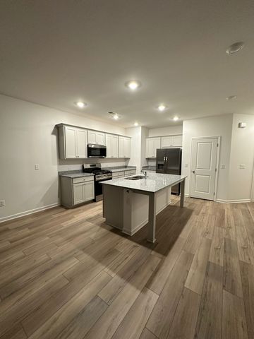 2482 Van Fleet Cir #4283, Atlanta, GA 30360