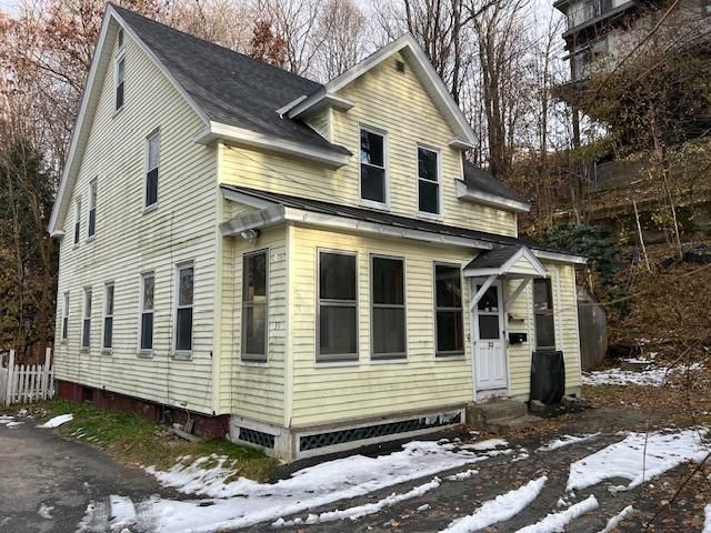 39 Clark Street, Brattleboro, VT 05301