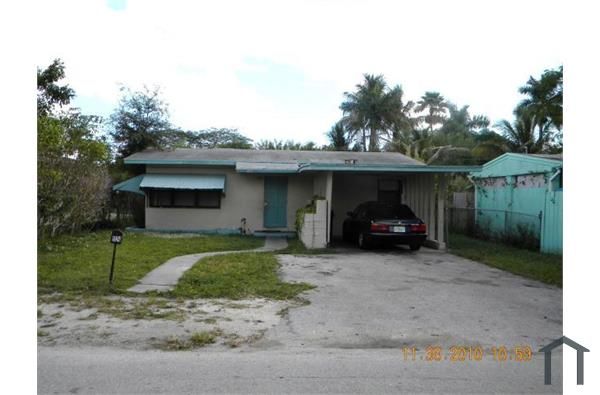 1124 NW 7th Ter, Fort Lauderdale, FL 33311