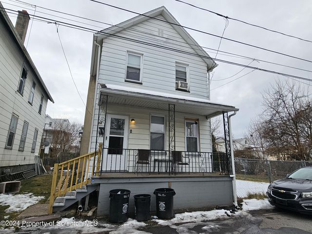 42 Oneil Ave, Wilkes Barre, PA 18702
