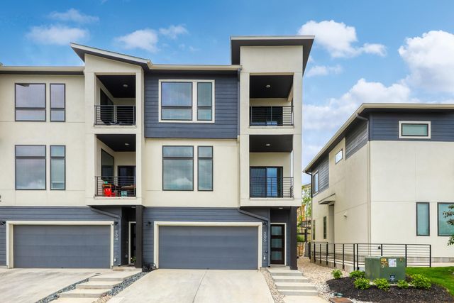 2050 Lohmans Spur Rd #205, Austin, TX 78734