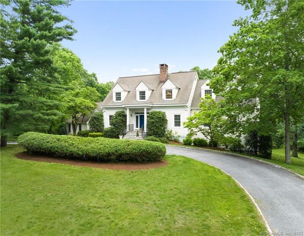 17 Journeys End Rd, New Canaan, CT 06840