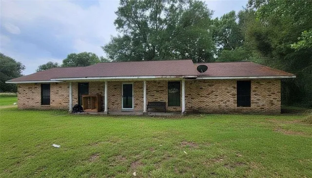 3591 Highway 104, Opelousas, LA 70570