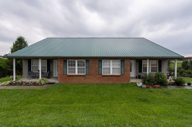 1026 Western Hills Rd, Foster, KY 41043