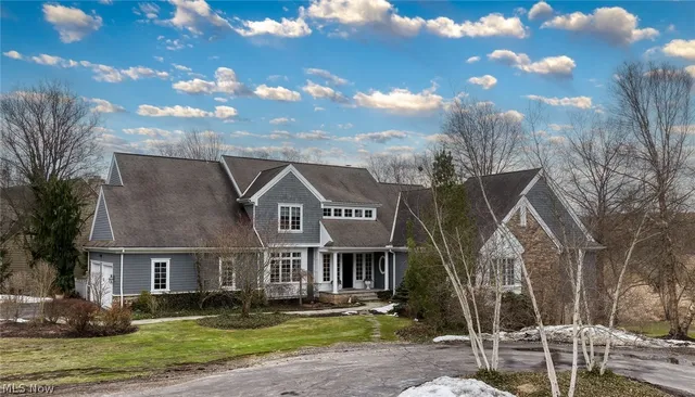 31900 Pinetree Rd, Pepper Pike, OH 44124