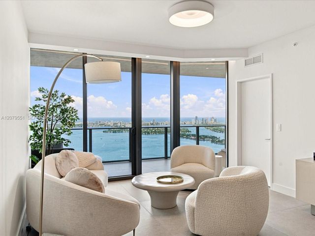 700 NE 24th St #5605, Miami, FL 33137