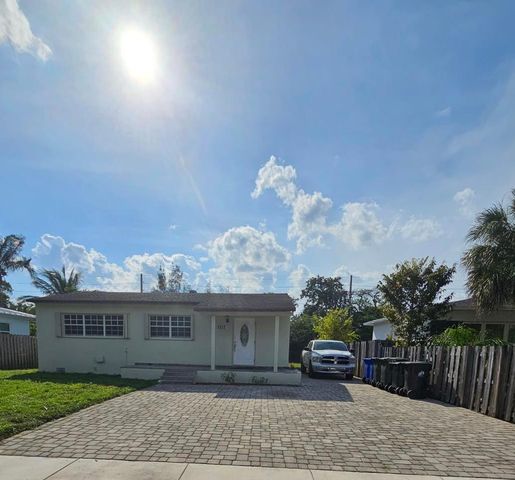 1717 NW 8th Ave, Fort Lauderdale, FL 33311