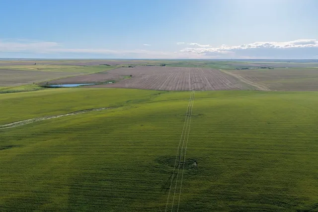 Sansarc Rd, Hayes, SD 57537