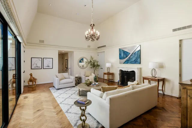 526 San Ysidro Rd #A, Santa Barbara, CA 93108