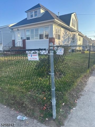 142 22ND Ave, Paterson, NJ 07513
