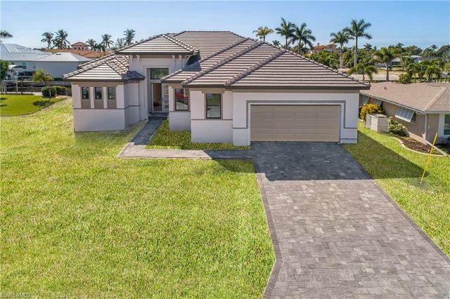 114 SW 52nd St, Cape Coral, FL 33914