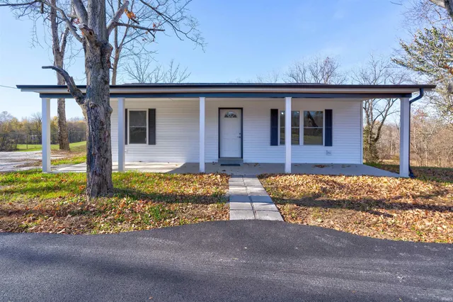 628 Dodge St, Cannelton, IN 47520