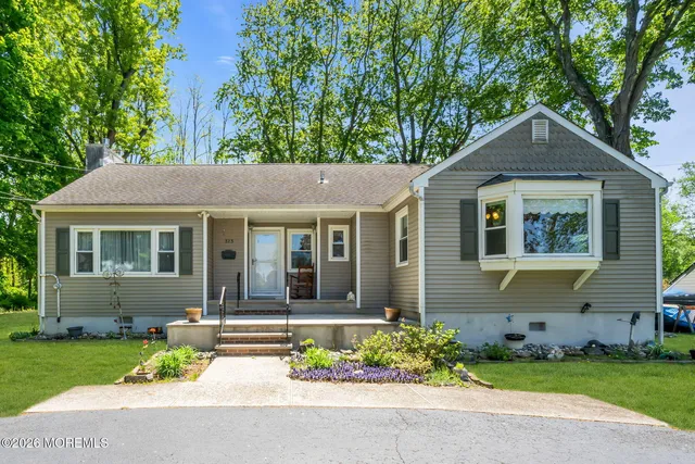 323 Florence Road, Middletown, NJ 07748