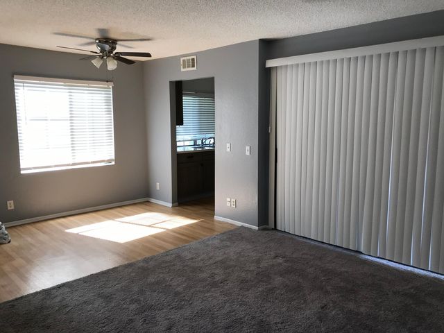 2554 Olive Dr #300, Palmdale, CA 93550