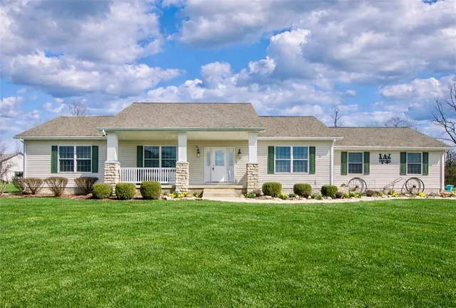1000 Stone Rd, Xenia, OH 45385