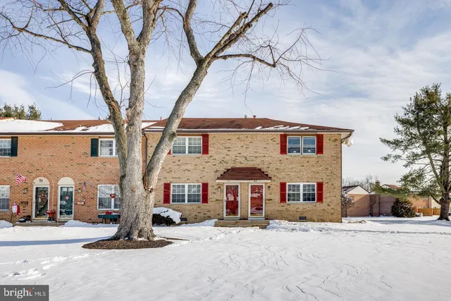 65 Eaves Mill Rd, Medford, NJ 08055