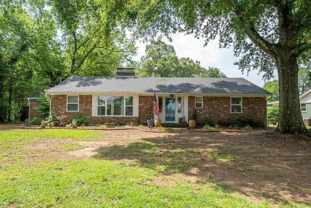 202 Bellaire Dr, Hot Springs, AR 71901