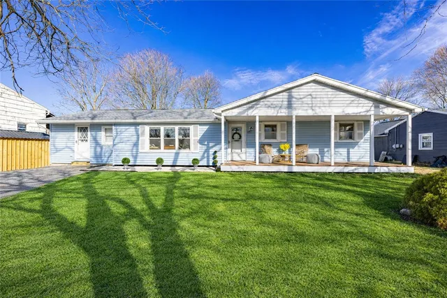260 Buffalo St, Canandaigua, NY 14424