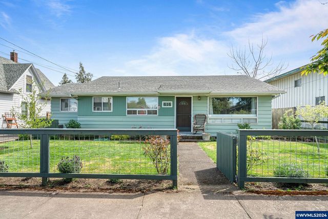 616 N  2nd St, Silverton, OR 97381