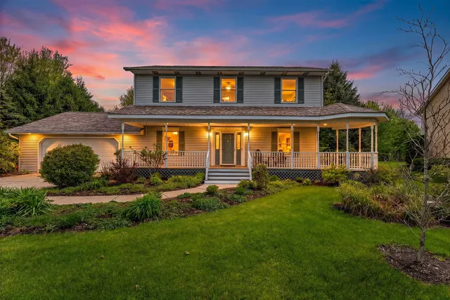 4989 N  Remington Sq, La Porte, IN 46350